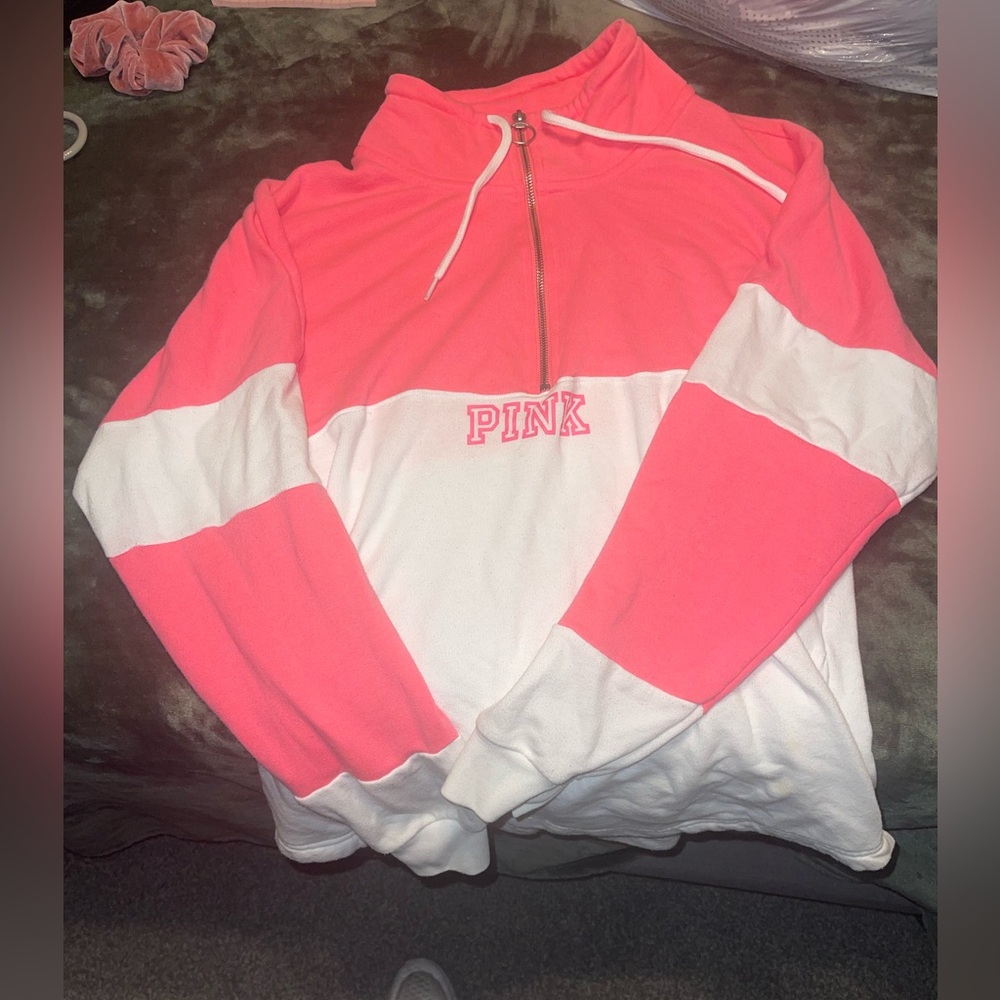 Victoria’s Secret Pink Fleece Pullover-Size Medium